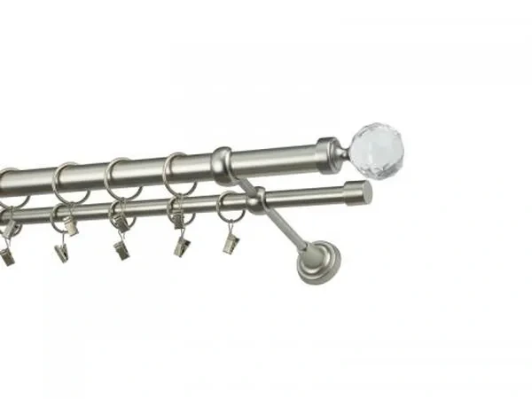 karikákkal és csipeszekkel