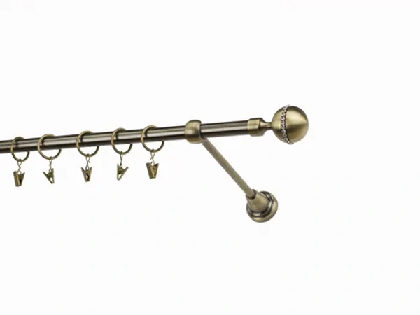 karikákkal és csipeszekkel