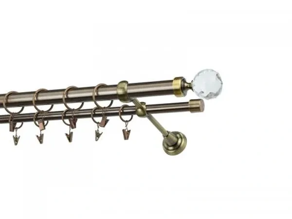 karikákkal és csipeszekkel