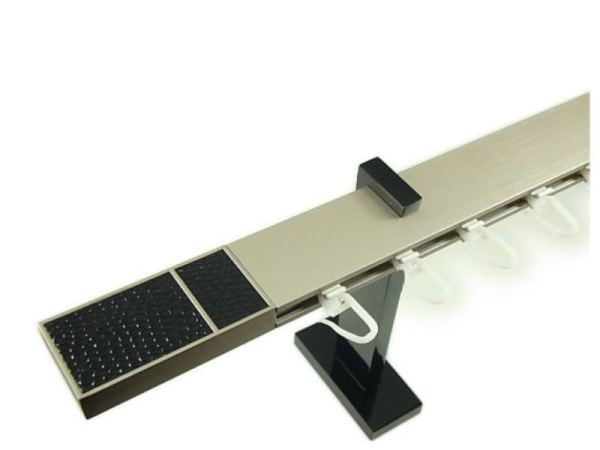 Egysínes SQUARE LINE karnis - BOSS fekete bőr karnisvég