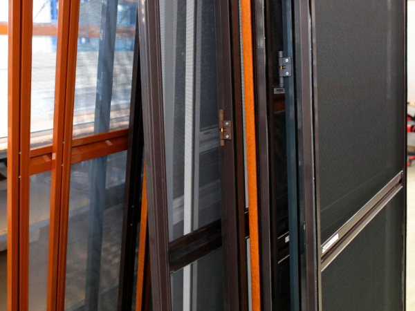 Zsanéros szúnyogháló AJTÓRA SMART keretben - hagyományos színek 5