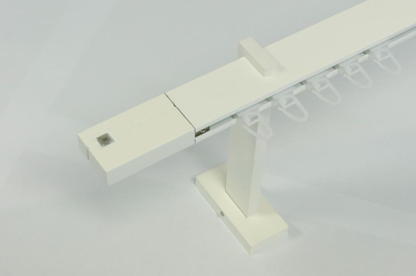 Egysínes SQUARE LINE fehér karnis - KRYSTAL fehér karnisvég